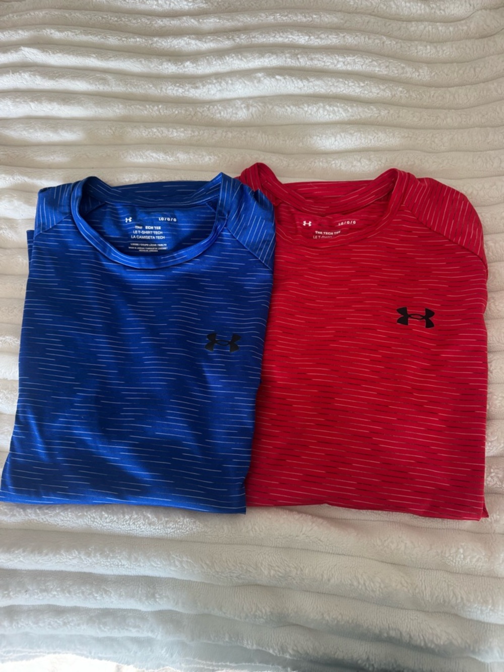 Under Armour The Tech Tee Shirt Mens Size Large Loose Fit Lof of 2 Blue Red